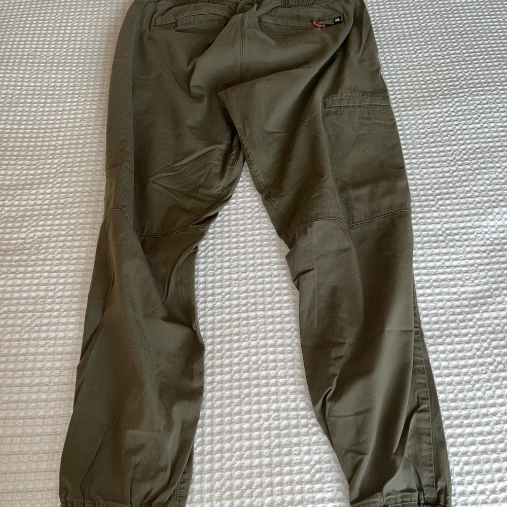 Alaskan Hardgear (AKHG) Joggers - Olive, Large (34x32) - Picture 2 of 3